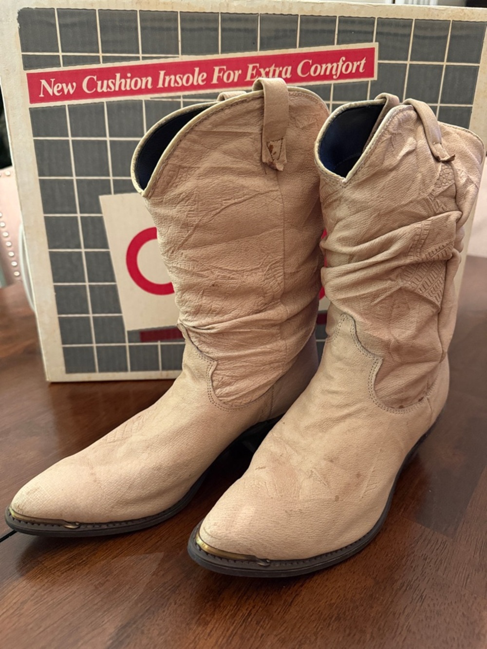 Vtg dingo Light Tan Cowboy Boots with Slouch Shaft